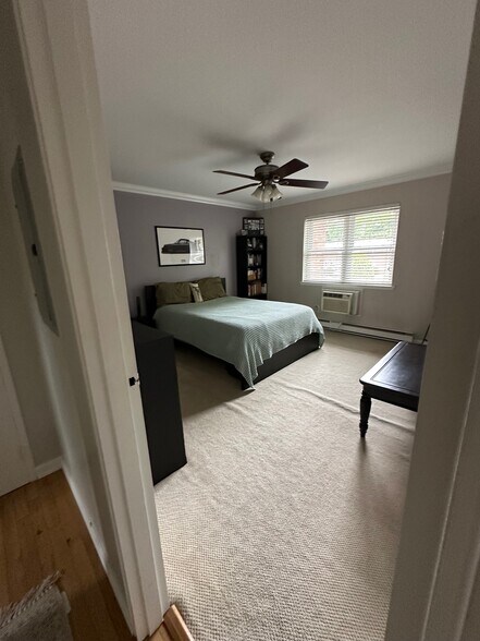 Spacious Bedroom - 422 Ringwood Ave