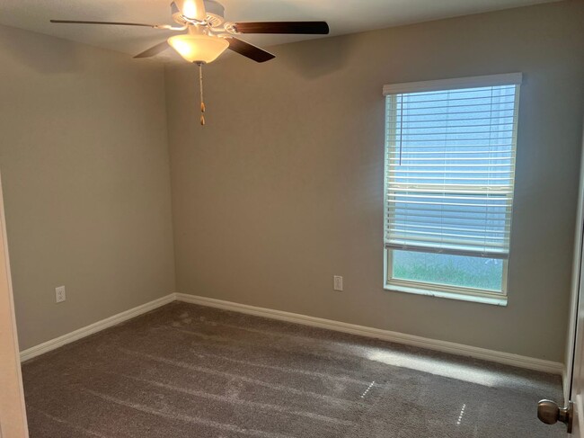 Building Photo - 7207 Jenkins Vista Ct