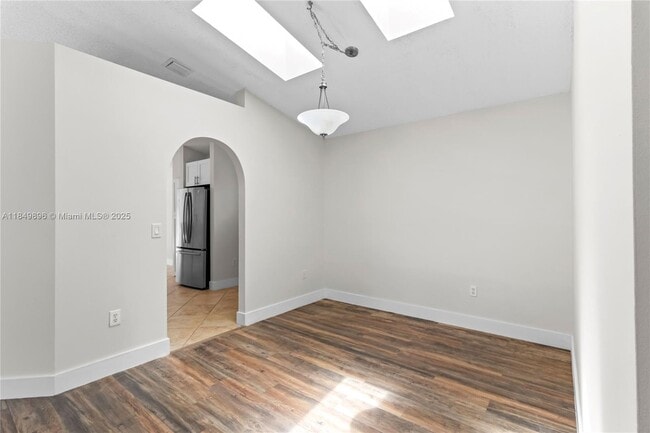 Building Photo - 14611 SW 156th Ave