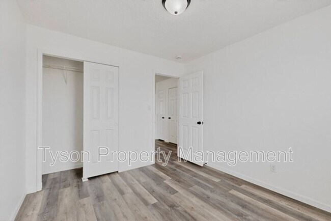 Building Photo - 10339 Vendaval Ave NW