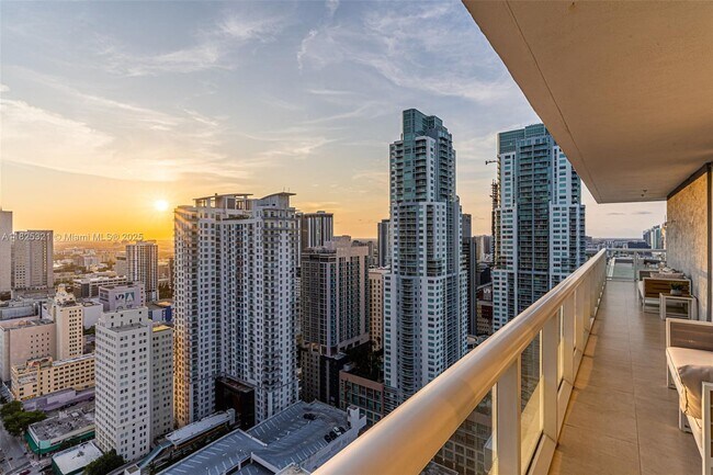 Building Photo - 50 Biscayne Blvd