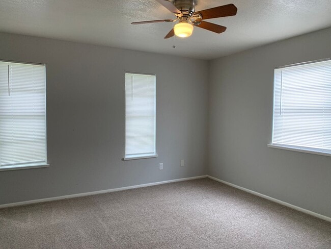 Building Photo - 805 Orleans Dr