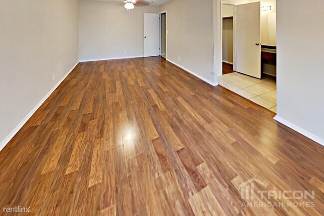 Building Photo - 6801 Castile De Oro