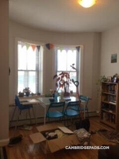 Building Photo - 100 Willow St