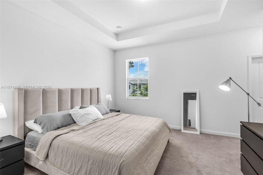 Building Photo - 11927 NW 46th St