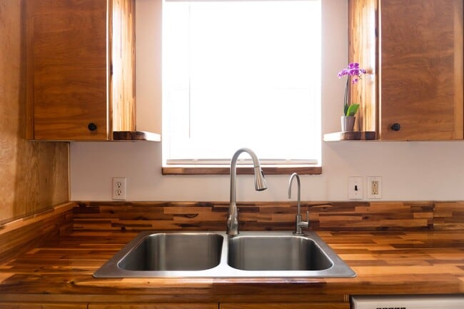 Building Photo - Three Bedroom Home Available NOW near 331 Bridge! With Solar!! Basic internet included as well!