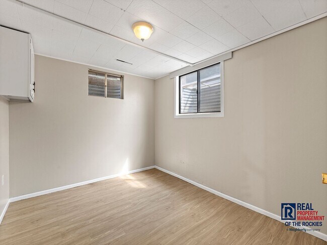 Building Photo - Modern Fort Collins Gem: Newly Remodeled H...