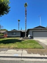 Building Photo - 3305 Sagittarius Ave