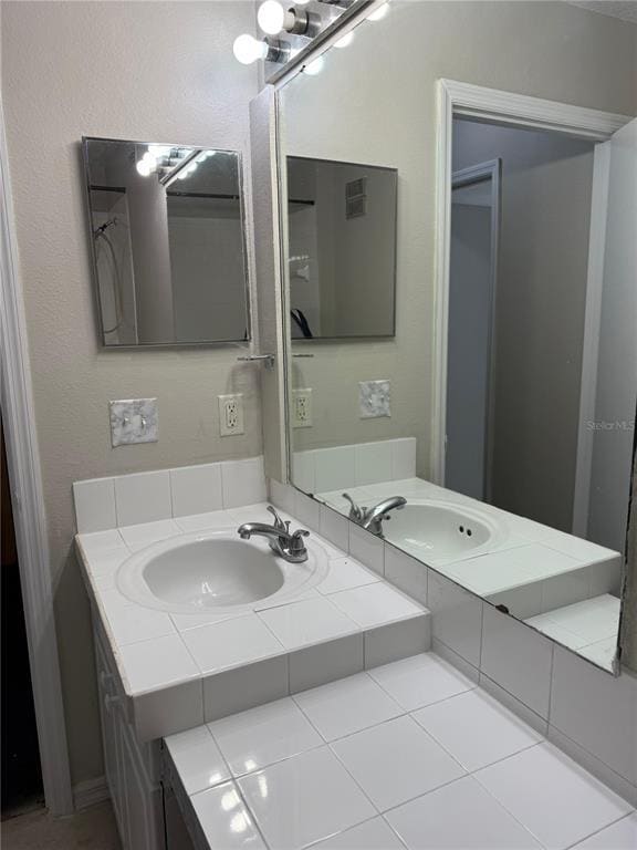 Building Photo - 631 Washington Palm Loop