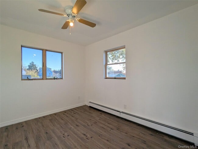 Building Photo - 528 Minnieford Ave
