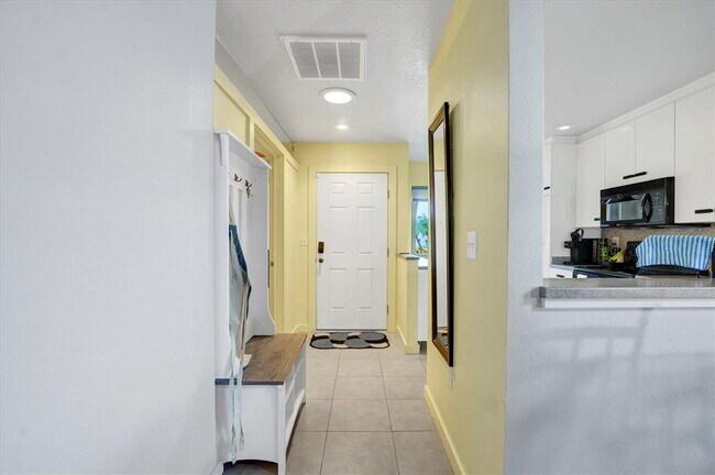 Building Photo - 455 Prestwick Pl