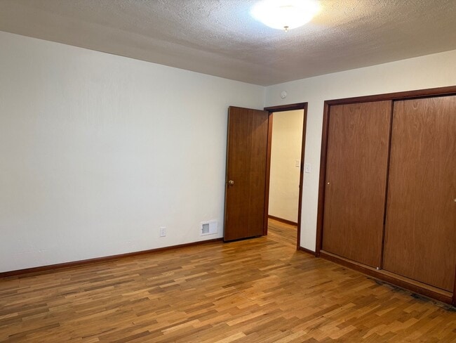 Building Photo - 2021 Taft Ave