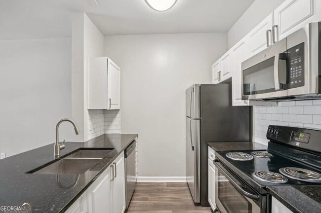 Building Photo - 405 Philip Blvd