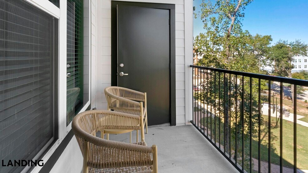 Building Photo - 300 Enclave Dr