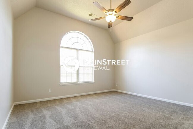 Building Photo - 3 Bedroom Pet-Friendly Home in Memphis, TN with Main Street Renewal