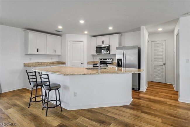 Building Photo - 185 Yager Cir