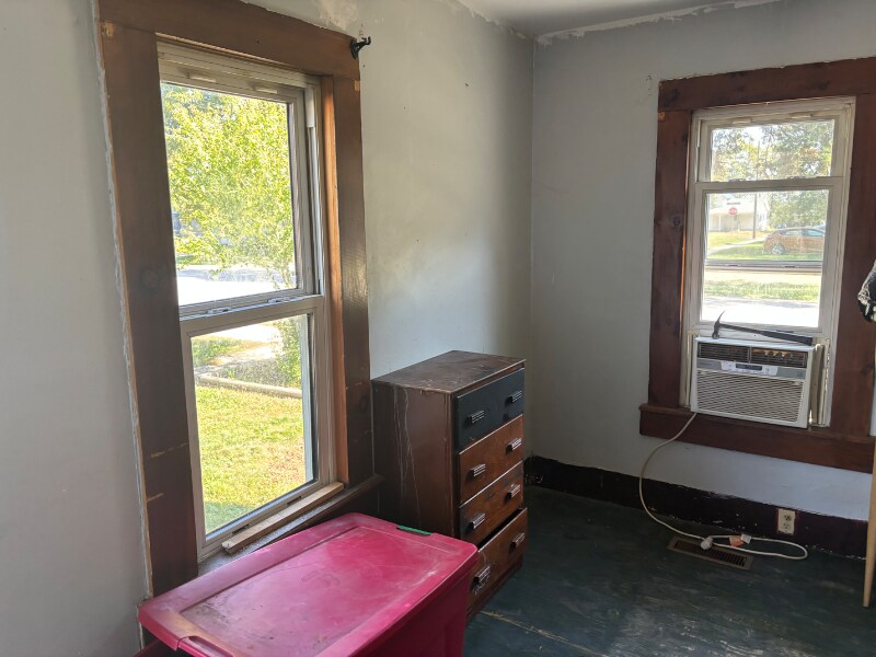Building Photo - 1228 1st St