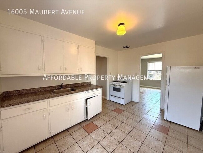 Building Photo - 16005 Maubert Ave