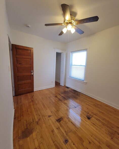 Building Photo - 7435 W 58th Pl