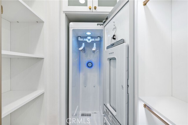 Building Photo - 66 Furlong