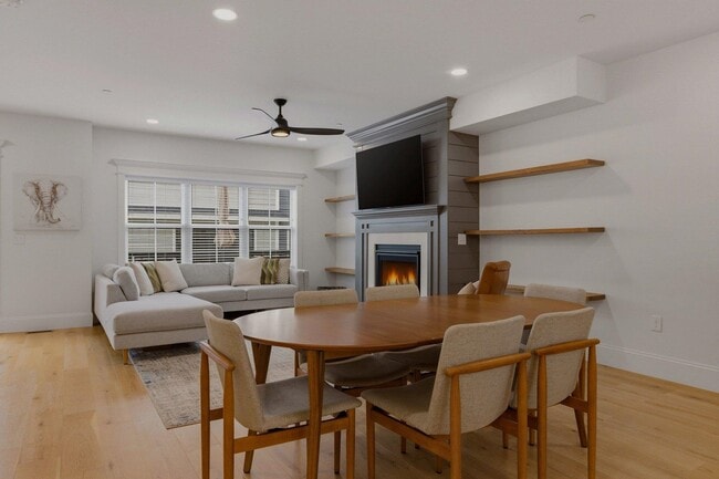 Building Photo - 50 Cate St