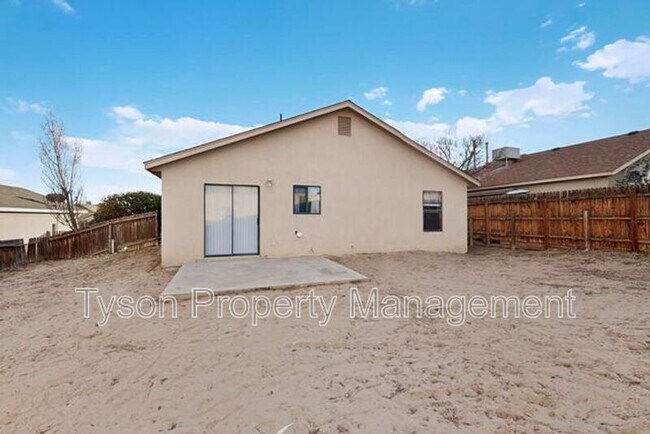 Building Photo - 11015 Connemara Dr SW