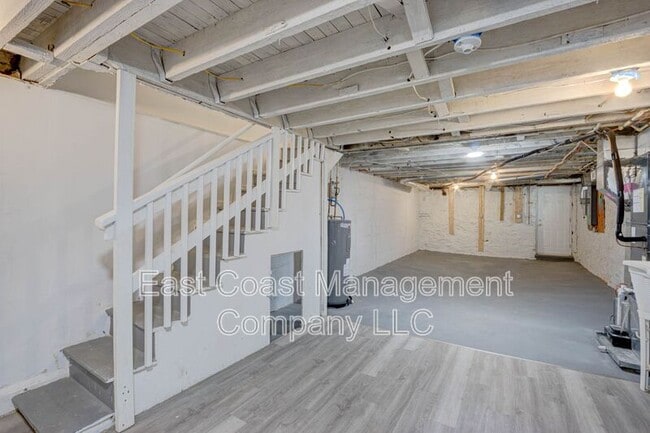Building Photo - 4201 Nicholas Ave