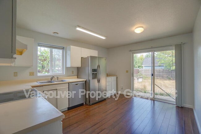 Building Photo - 13712 NE 91st St