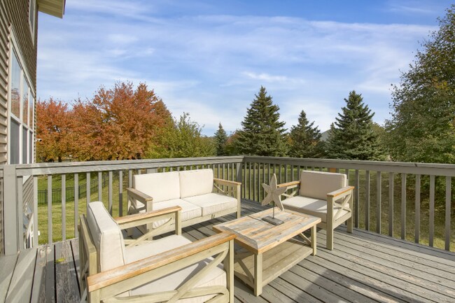 Building Photo - 3197 Arden Dr