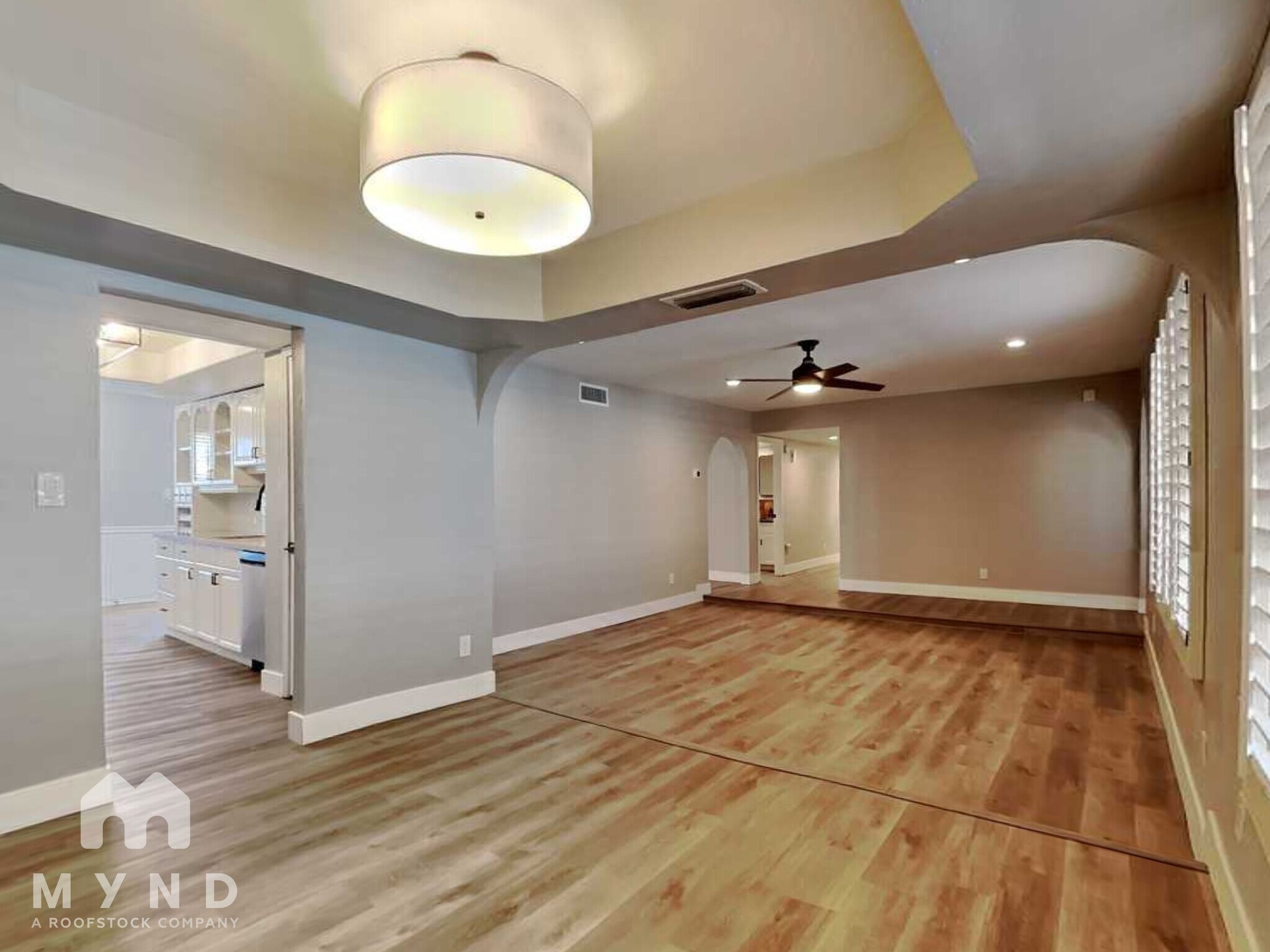 Building Photo - 7043 E Hearn Rd