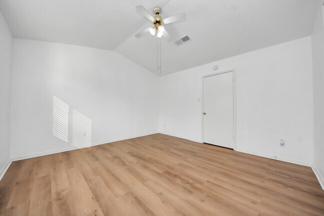 Building Photo - 12500 Brookglade Cir