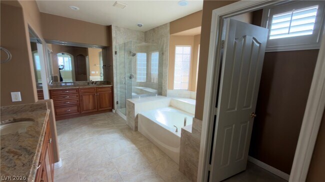 Building Photo - 10619 Sunwind Ave