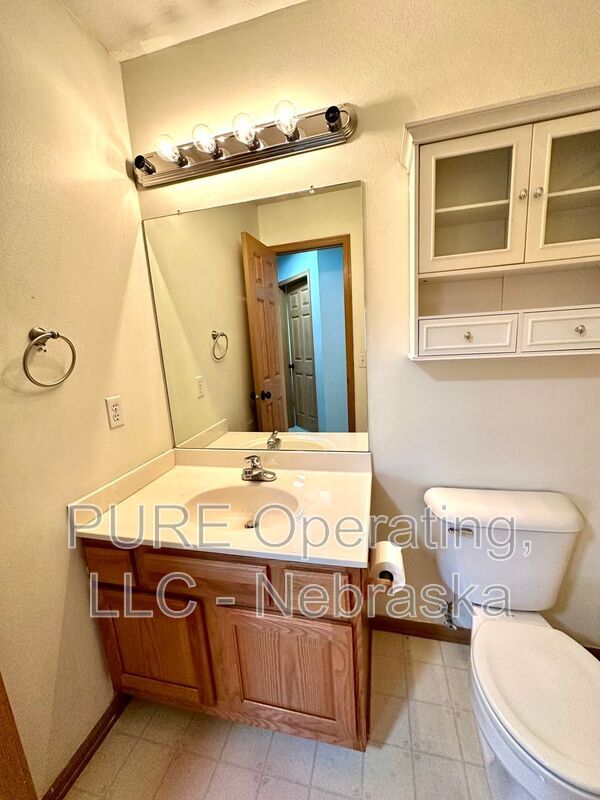 Building Photo - 11657 Bauman Ave