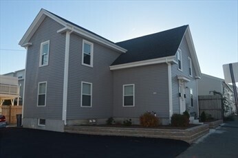 Building Photo - 32 Roundy St