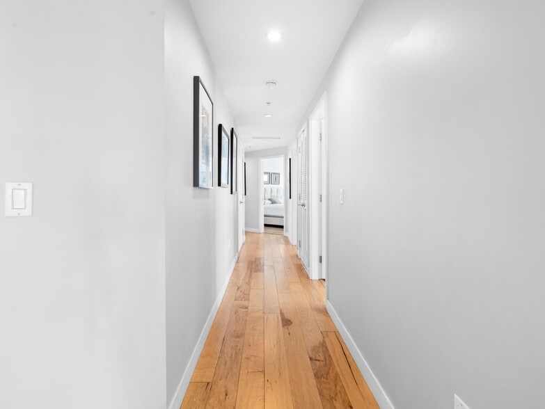 Building Photo - 1441 9th Ave