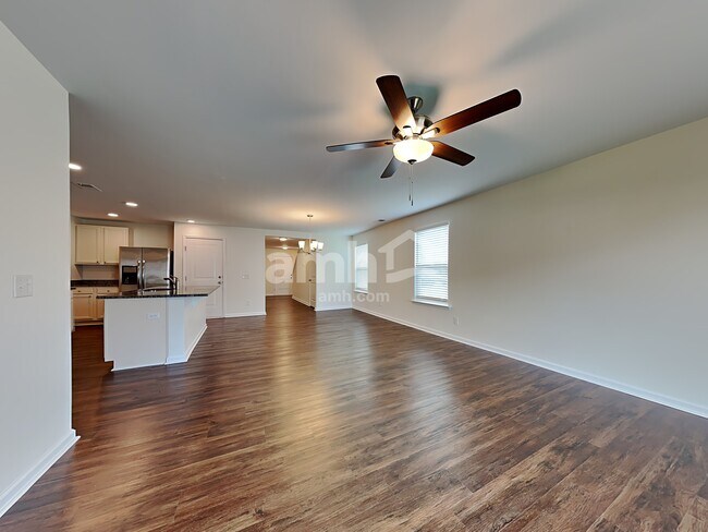 Building Photo - 67 Hogan Dr