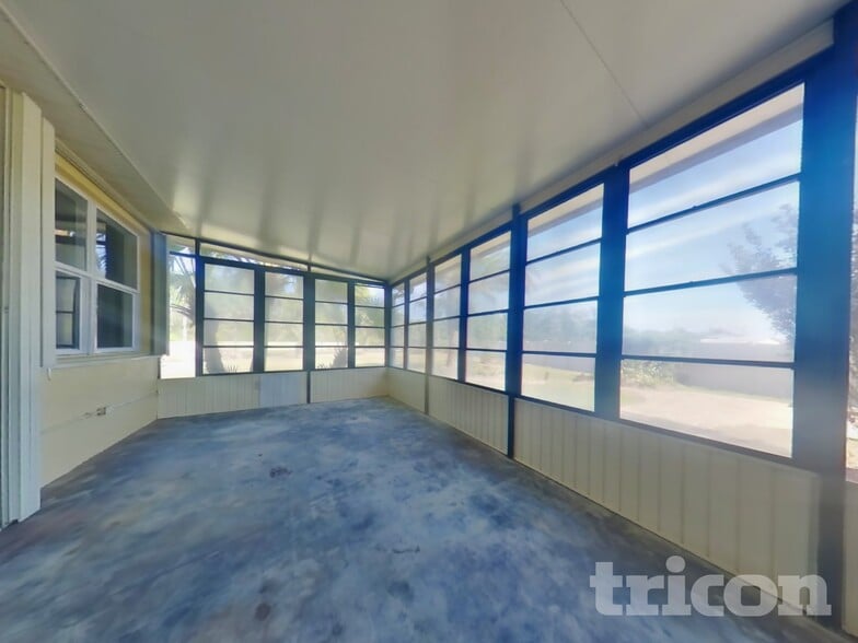 Building Photo - 6300 Falcon Lair Dr