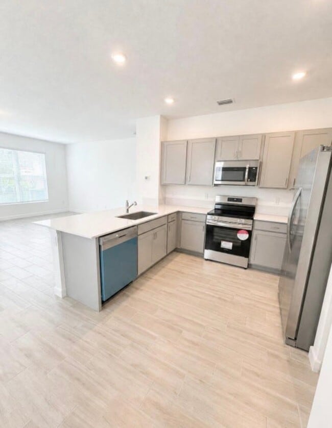 Building Photo - 4345 Pond Lily Ln