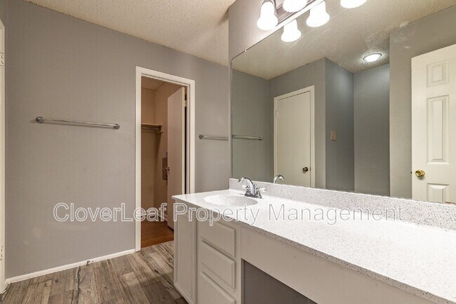 Building Photo - 7307 Justino Trail