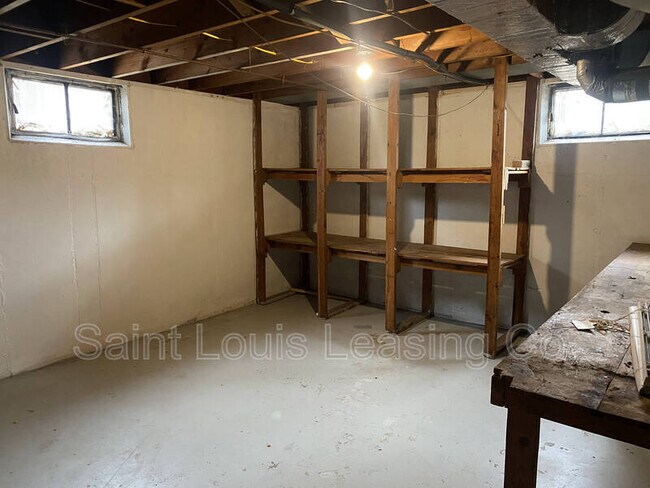 Building Photo - 50 St Edward Ln