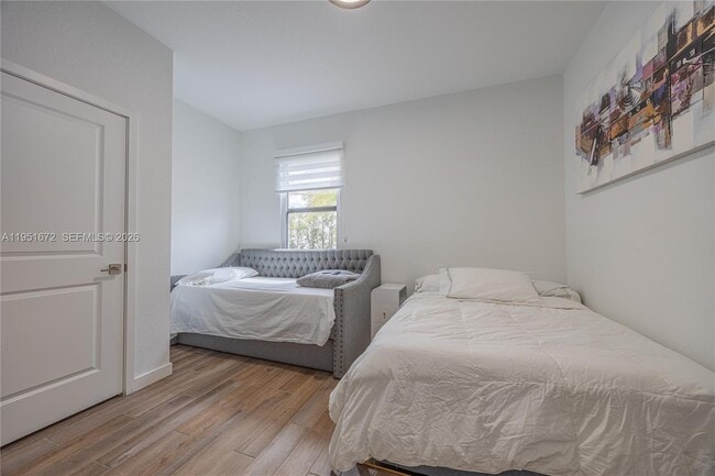 Building Photo - 7126 Rockwood Rd