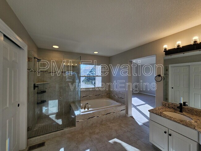 Building Photo - 7101 Mountain Brush Cir