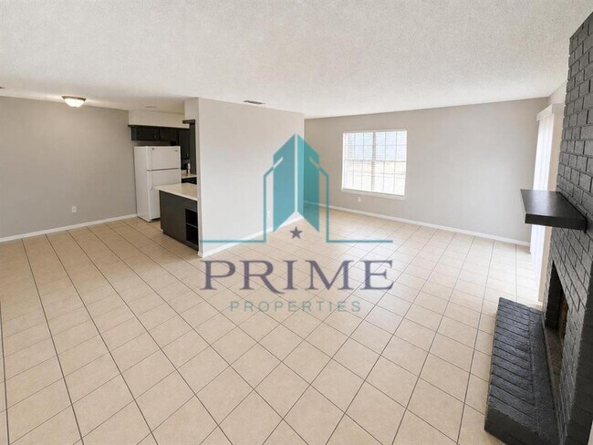 Building Photo - 9900 Randall Dr