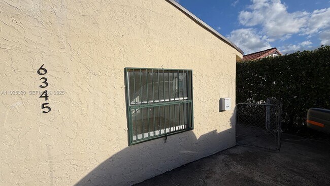 Building Photo - 6345 N Miami Ave