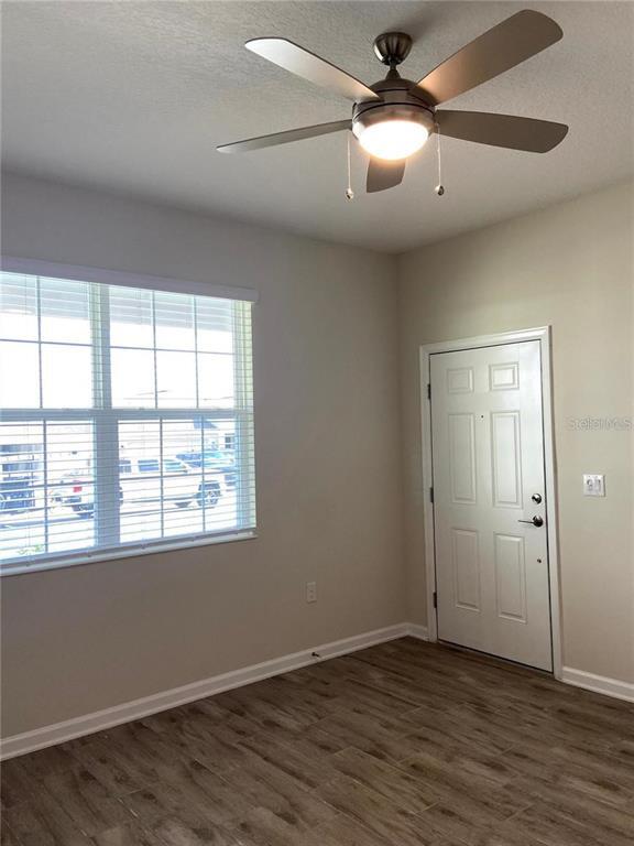 Building Photo - 1358 Lassen St