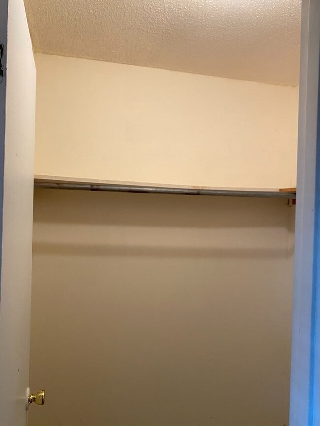 Building Photo - Home for Rent