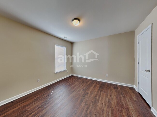 Building Photo - 3339 Sugar House St