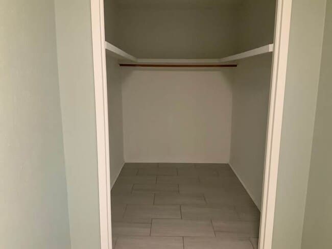 Building Photo - Spacious 3-Bedroom Home with 1.5 Baths & H...
