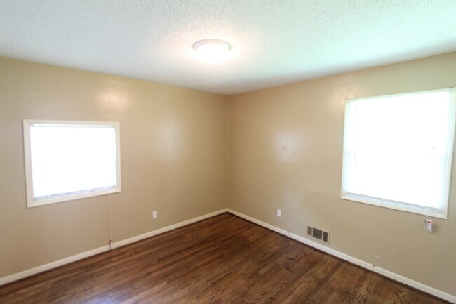 Building Photo - New On The Market! What a GREAT HOUSE!! Better Hurry To See This One!!