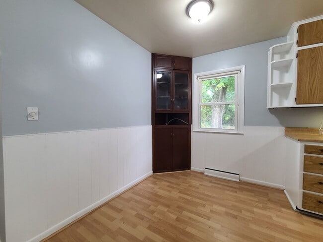 Building Photo - Newly Updated 3-Bedroom, 1-Bathroom Home in Benton Harbor